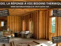 Construction d'une maison en bois. Le bois offre une excellente **résistance thermique**, assurant confort été comme hiver.